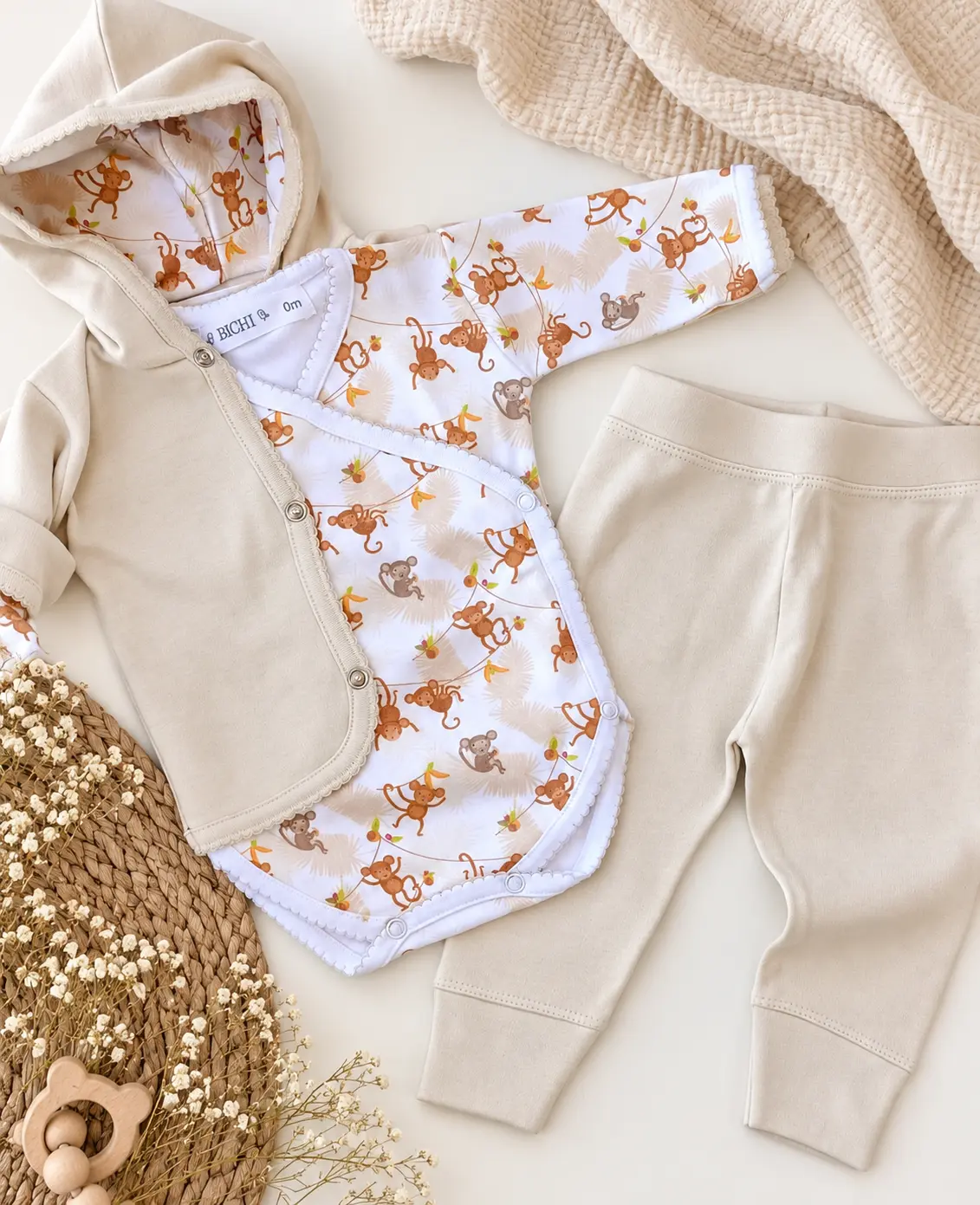 Campera, Pantalón y body