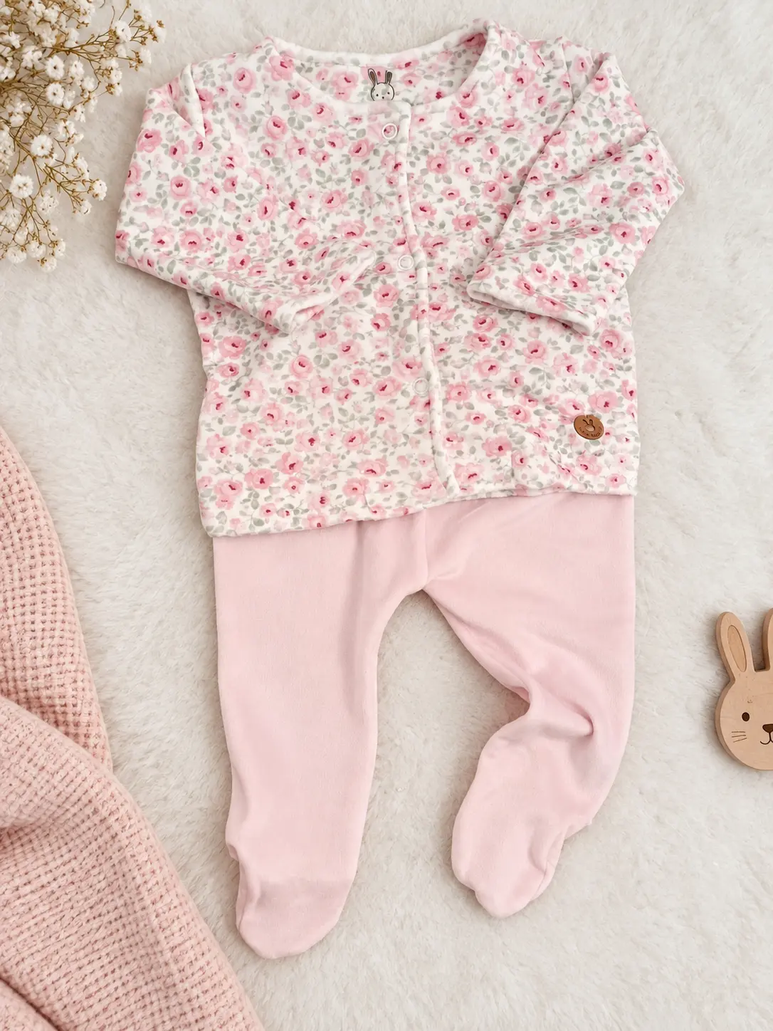 Batita Rosa con pantalones o pelele rosado