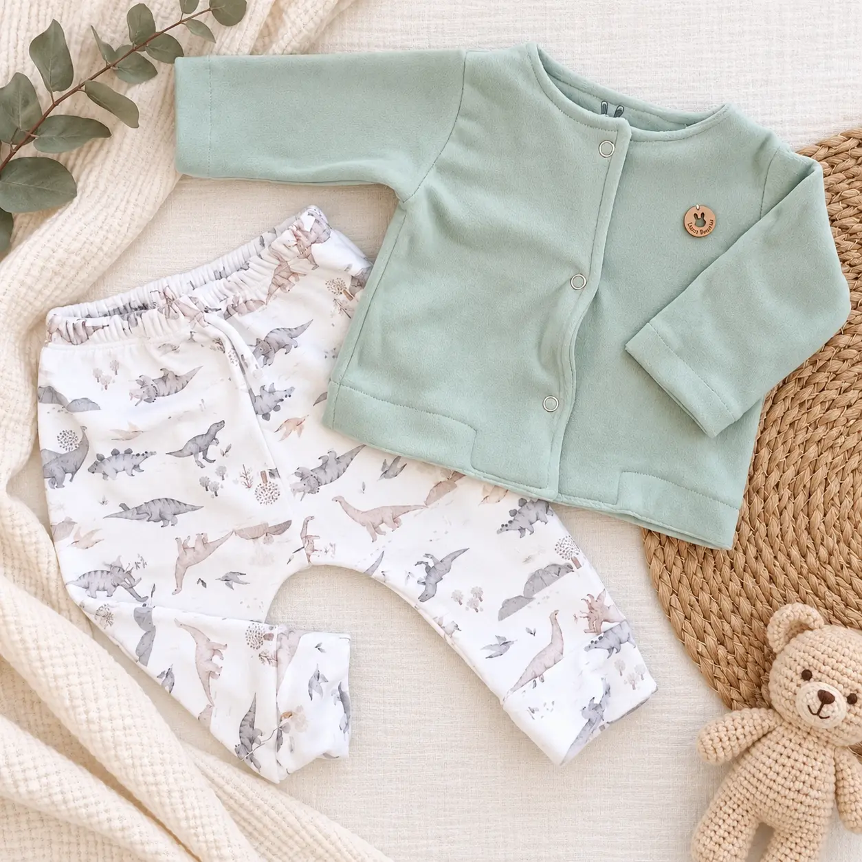Conjunto en plush Dino